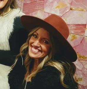 Meet your Posher, Brandy